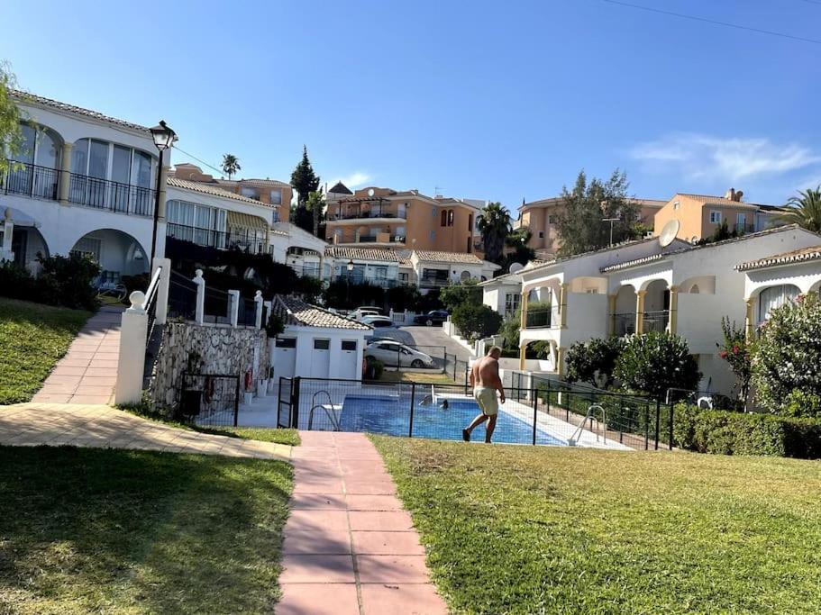 Lux 2 Kmr App Stella Blanca Met Zwembaden Airco En Zeezicht Lägenhet Fuengirola Exteriör bild
